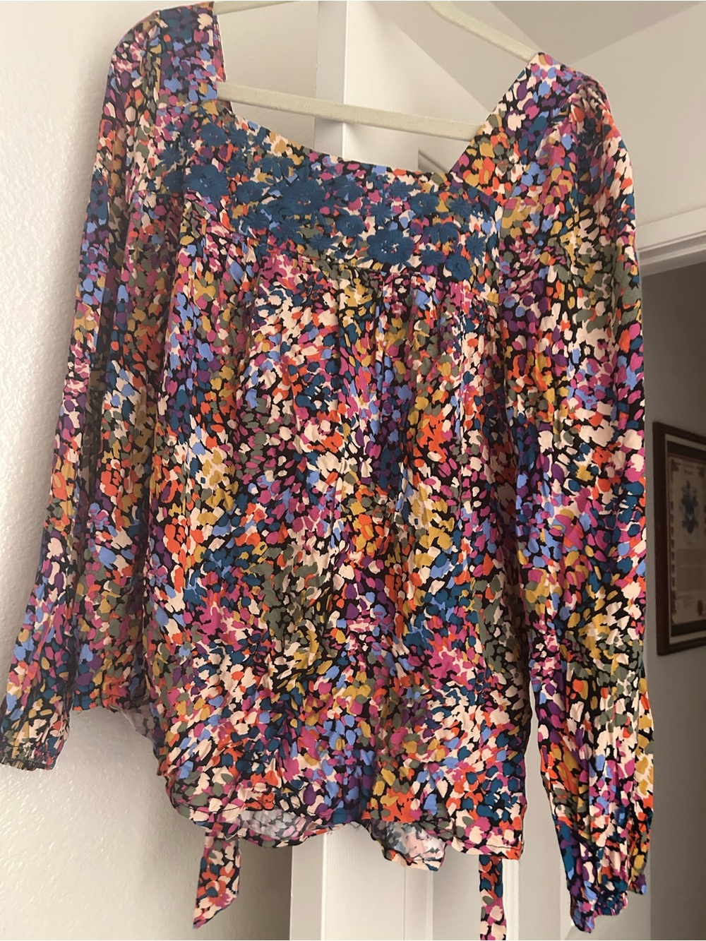 Multicolor Floral Print Women’s Long-Sleeve Blouse